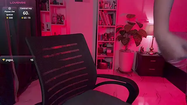 Snapshot of sumana24 chatting on November 22, 9:30 am sumana24 online show from November 22, 9:30 am