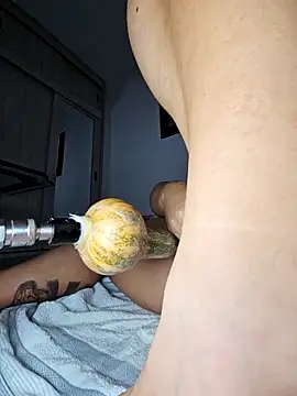 big pusyy online show from December 5, 9:50 pm