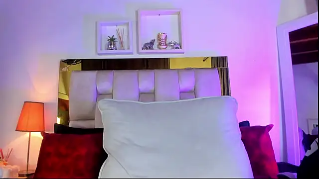 emmy r online show from September 26, 12:09 pm