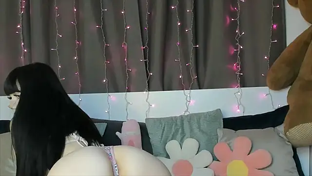 Juicy MilkX online show from February 21, 8:51 am