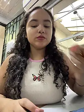 CurlyGirl 1 online show from January 10, 12:04 pm