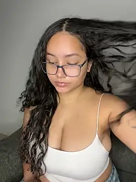 CurlyGirl 1 online show from March 11, 11:12 am