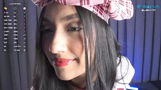 Snapshot of yourlittlesucubus chatting on November 7, 10:21 pm yourlittlesucubus online show from November 7, 10:21 pm