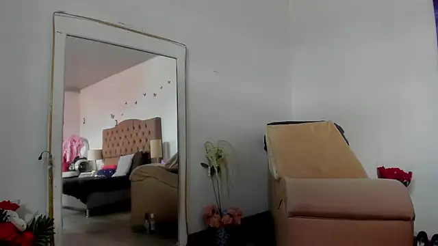 SheraHadee online show from October 6, 7:44 pm