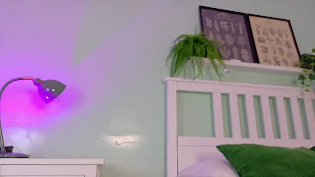 CristalCornner  online show from September 26, 7:51 pm