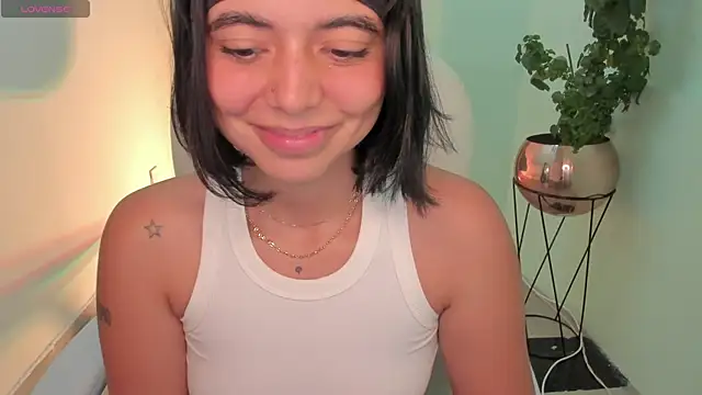 NicolRoss  online show from January 2, 4:46 pm