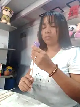 VivienAndClark online show from November 4, 3:00 pm