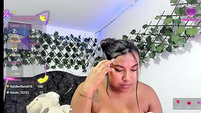 PaulinaSwan online show from November 6, 6:03 am