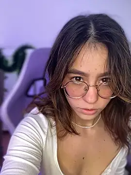 Snapshot of BlairVicent chatting on December 31, 12:25 pm BlairVicent online show from December 31, 12:25 pm