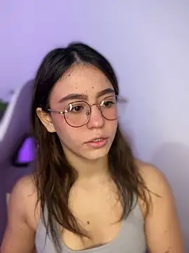 Snapshot of BlairVicent chatting on January 4, 1:31 pm BlairVicent online show from January 4, 1:31 pm