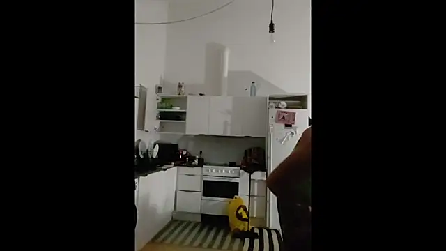 Snapshot of eltoulou chatting on January 14, 2:40 am eltoulou online show from January 14, 2:40 am