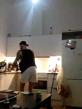 Snapshot of eltoulou chatting on January 25, 6:57 pm eltoulou online show from January 25, 6:57 pm