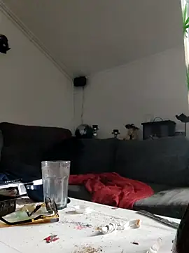 Snapshot of eltoulou chatting on March 11, 12:39 pm eltoulou online show from March 11, 12:39 pm