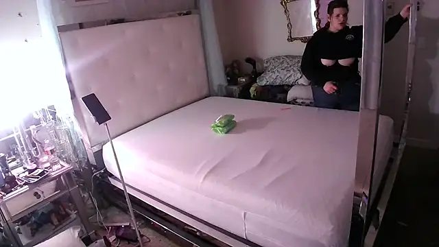 BeckiTooSweet online show from March 2, 2:43 pm