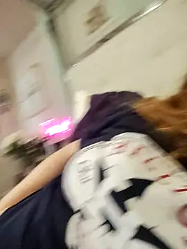 BeckiTooSweet online show from March 9, 8:31 pm