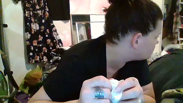 BeckiTooSweet online show from October 11, 1:05 am