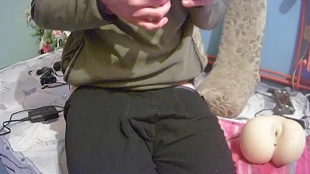 Snapshot of Markxen_cam chatting on December 28, 10:25 am Markxen cam online show from December 28, 10:25 am