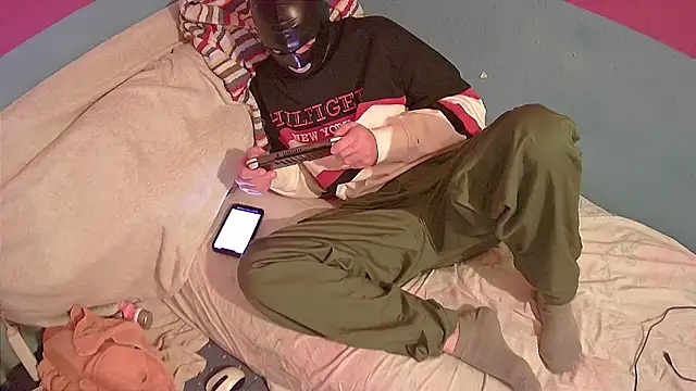 Snapshot of Markxen_cam chatting on October 18, 4:30 pm Markxen cam online show from October 18, 4:30 pm