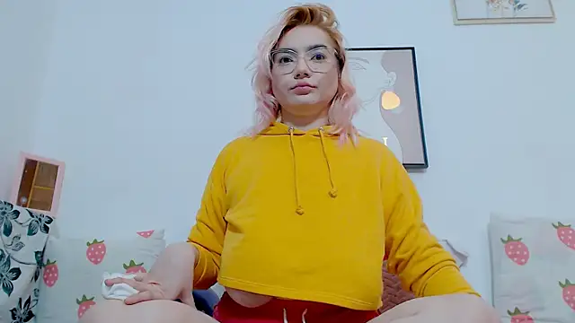 Catlady333 online show from September 10, 12:10 am