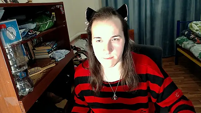 EvaMiron online show from March 6, 3:56 pm