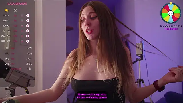 Snapshot of VunderSEX chatting on January 4, 6:40 pm VunderSEX online show from January 4, 6:40 pm