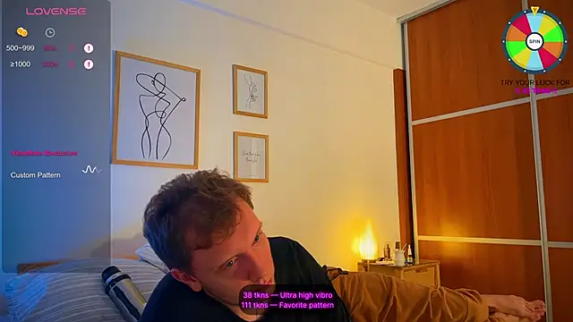 Snapshot of VunderSEX chatting on February 28, 9:01 pm VunderSEX online show from February 28, 9:01 pm