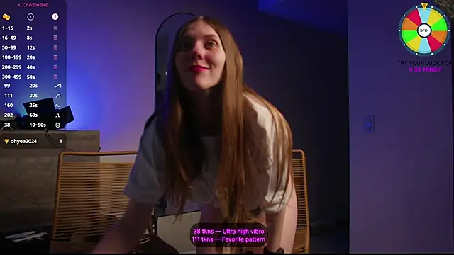 Snapshot of VunderSEX chatting on October 2, 7:32 pm VunderSEX online show from October 2, 7:32 pm