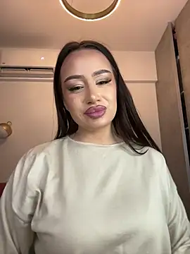 deliaroyal online show from November 26, 2:40 pm