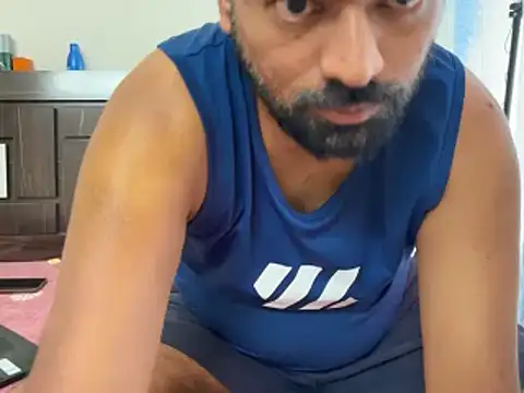 lovbombayduck11 online show from March 19, 9:28 am