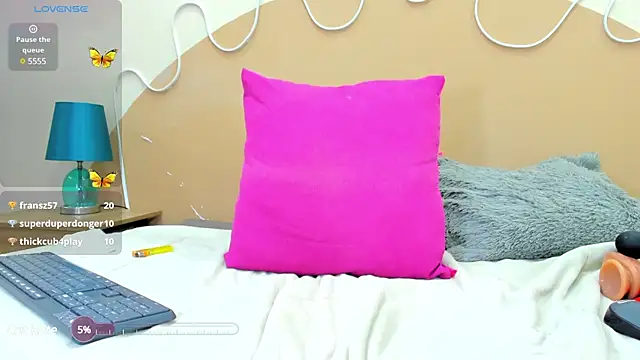 natasha jurado online show from December 22, 4:59 pm