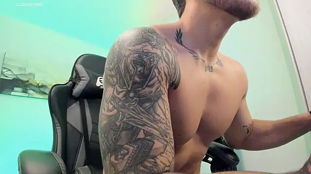 LucianSinclair online show from March 7, 4:24 am