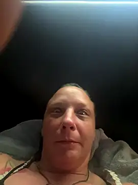 Snapshot of Everlyrose27 chatting on September 14, 3:55 pm Everlyrose27 online show from September 14, 3:55 pm