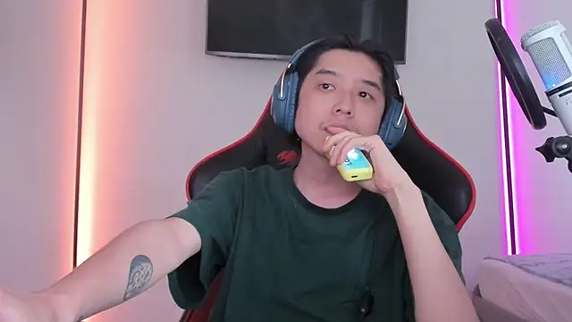 wexlee7 online show from September 24, 11:02 am