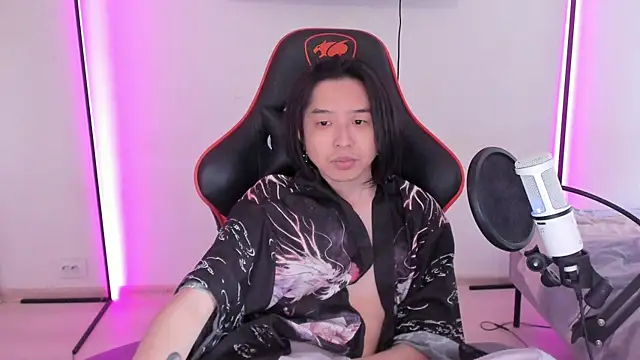 wexlee7 online show from October 3, 11:18 am