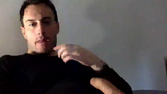 Snapshot of mainnrd chatting on March 6, 11:25 am mainnrd online show from March 6, 11:25 am