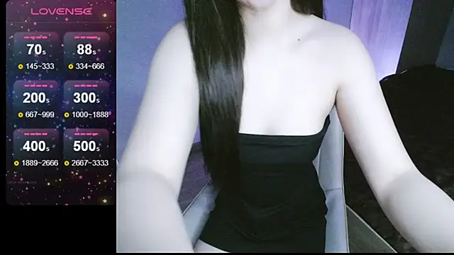 Snapshot of _Viviann_ chatting on March 4, 4:20 pm Viviann online show from March 4, 4:20 pm