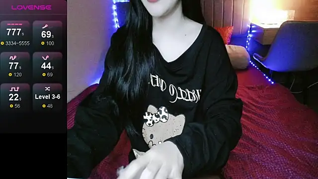 Snapshot of _Viviann_ chatting on November 21, 2:21 am Viviann online show from November 21, 2:21 am