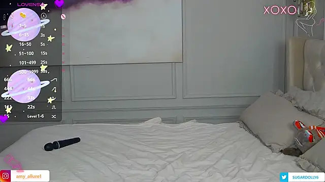 Snapshot of AmyAzureee chatting on February 1, 3:30 am AmyAzureee online show from February 1, 3:30 am