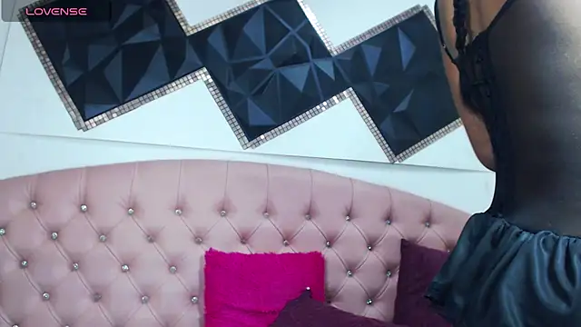 Snapshot of andrea_safeira_doll chatting on February 9, 3:11 am andrea safeira doll online show from February 9, 3:11 am