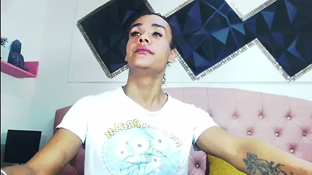 Snapshot of andrea_safeira_doll chatting on September 21, 11:39 pm andrea safeira doll online show from September 21, 11:39 pm