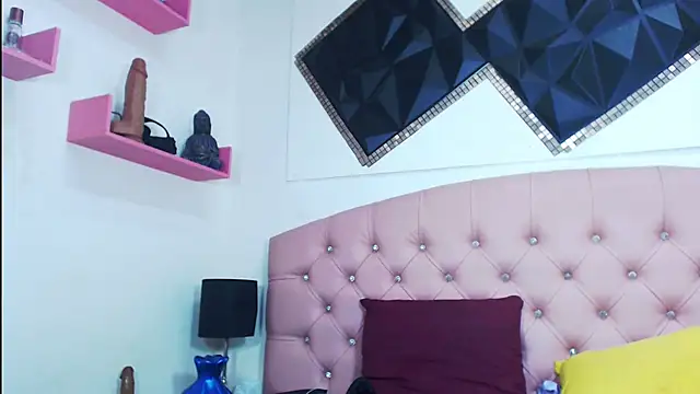 Snapshot of andrea_safeira_doll chatting on September 26, 9:08 pm andrea safeira doll online show from September 26, 9:08 pm