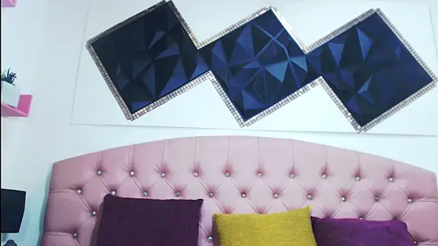 Snapshot of andrea_safeira_doll chatting on November 18, 5:06 pm andrea safeira doll online show from November 18, 5:06 pm