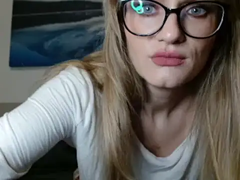 hotjessyca online show from March 20, 5:46 am