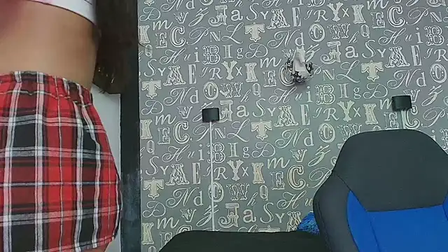 Cloeandtyfanny online show from September 27, 9:31 pm