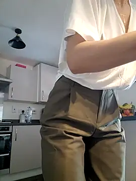 SweetMonicaUK online show from March 11, 9:56 am