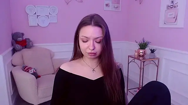 LucySkilar online show from January 27, 7:35 am