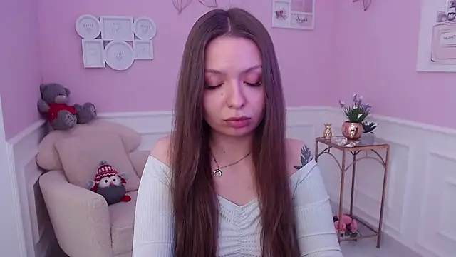 LucySkilar online show from February 20, 11:53 am