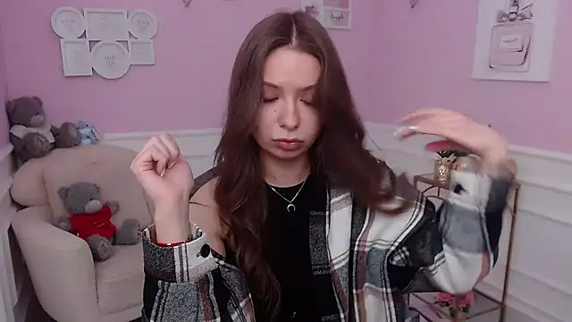 LucySkilar online show from October 28, 5:22 am