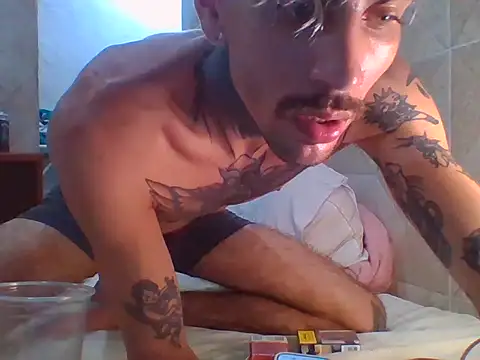 PitbullDiablo1 online show from November 29, 5:32 am