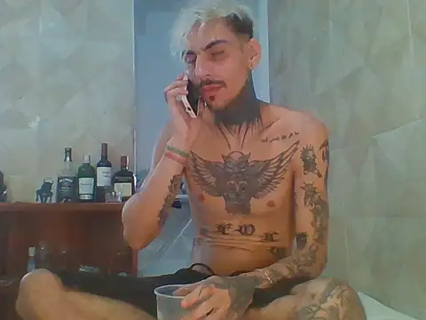 PitbullDiablo1 online show from November 29, 8:56 pm